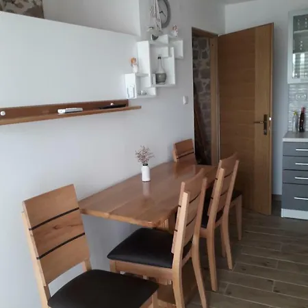 Apartmani Matko Betina  Exterior photo